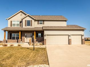 205 Somerset Dr, Metamora, IL 61548