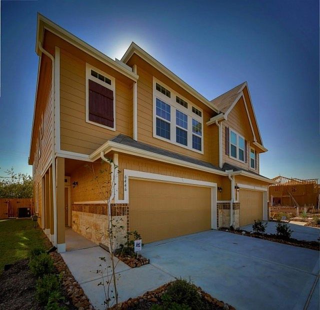 1st image of 6446 Stoney Creek Dr