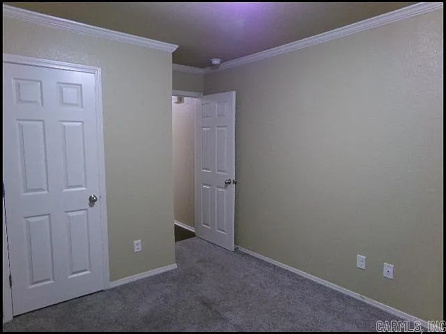 9112 Pleasant Valley Dr — Photo 21