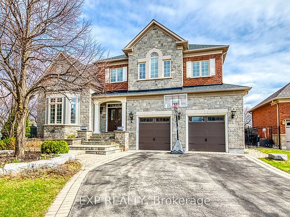 2nd image of 530 Golfview Ct