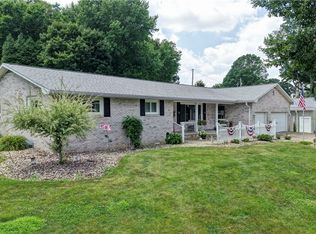 3130 Foothill Dr SE, New Philadelphia, OH 44663