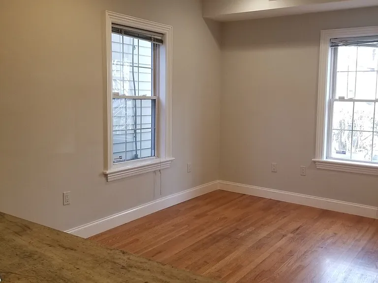 396 Norfolk St #1 — Photo 8