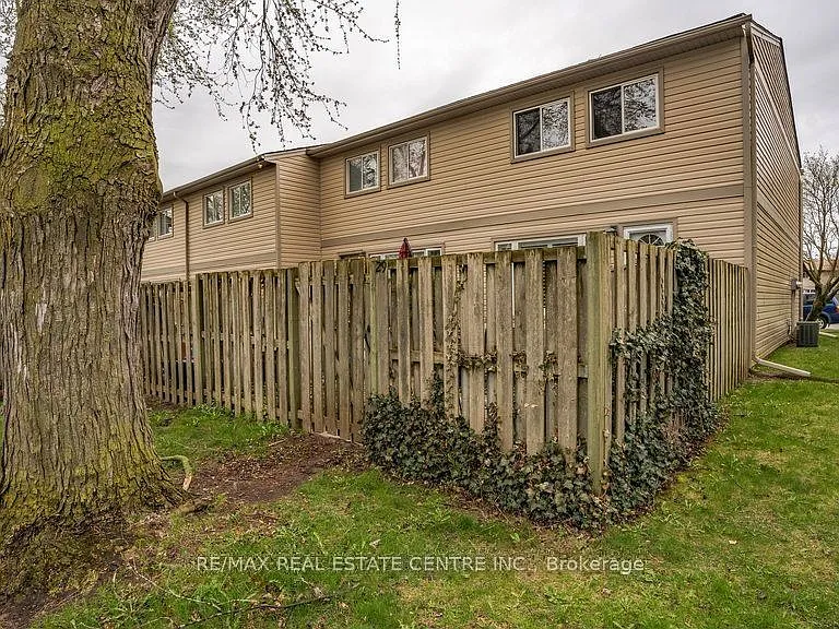 15 Green Valley Dr #29 — Photo 21