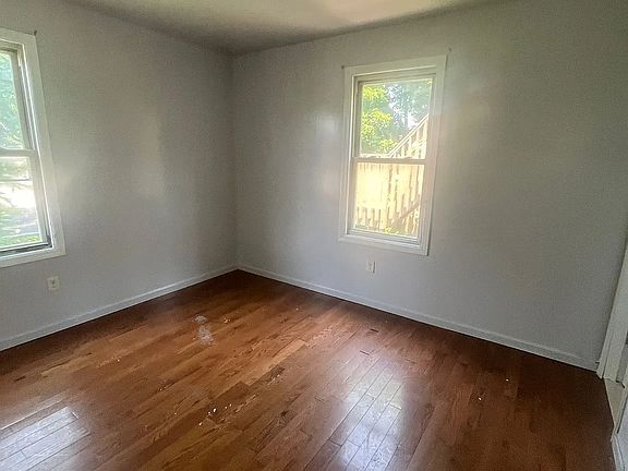 4th image of 15-17 Ferdinand St #2A
