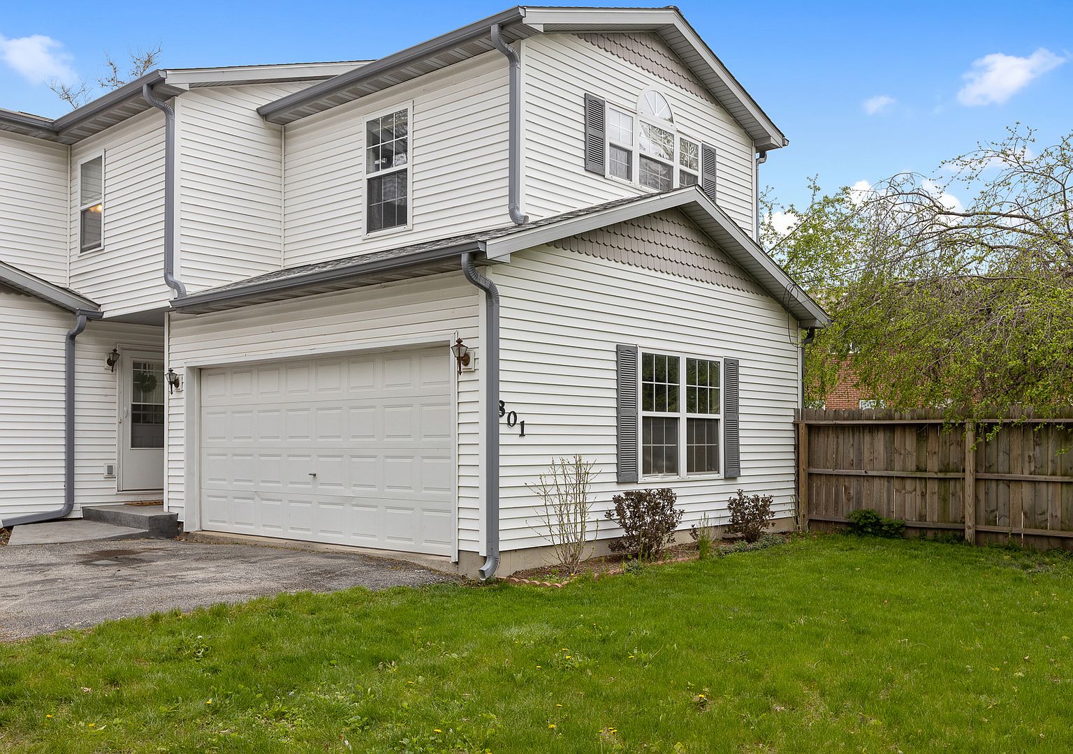 801 Old Indian Trl, Aurora, IL 60506 | Zillow