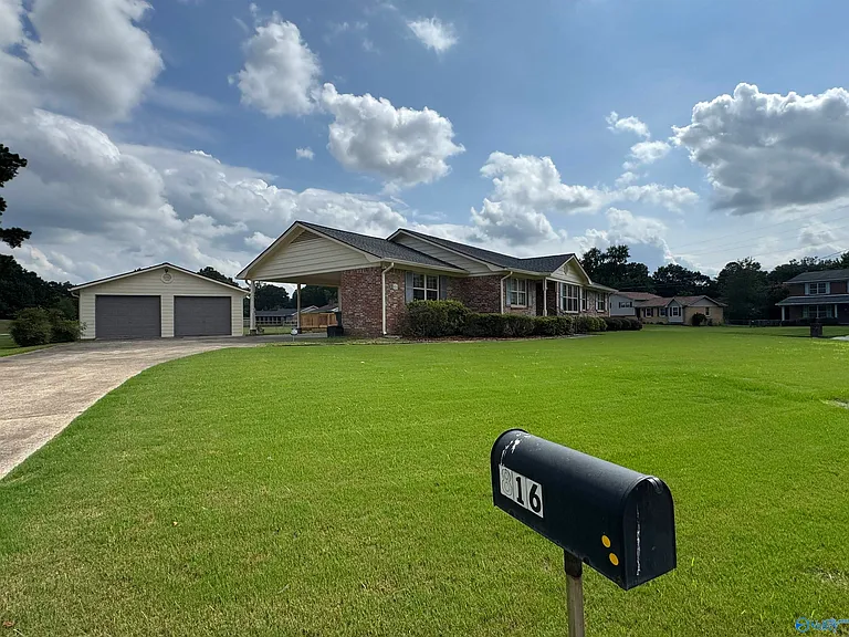 816 Mira Vista Dr SE — Photo 3