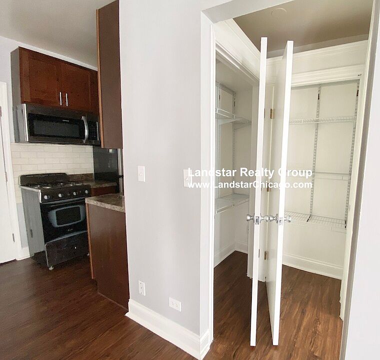 1st image of 4031 N Kenmore Ave APT 205