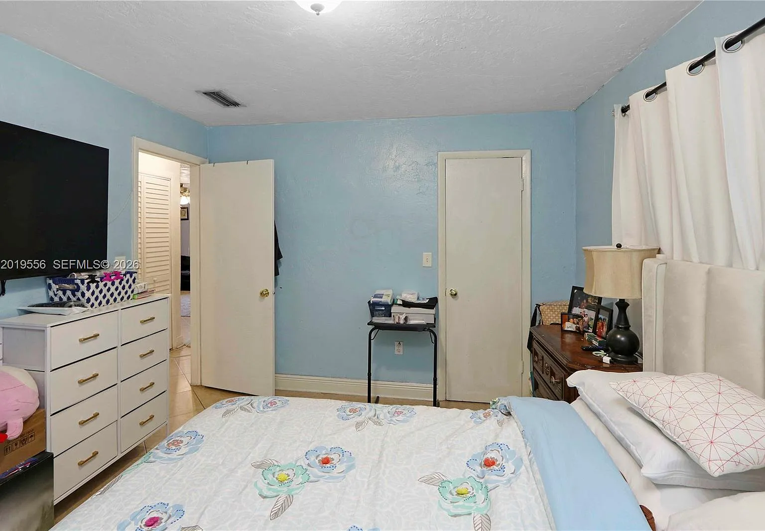 Courtyards Of Hialeah Con — Photo 4