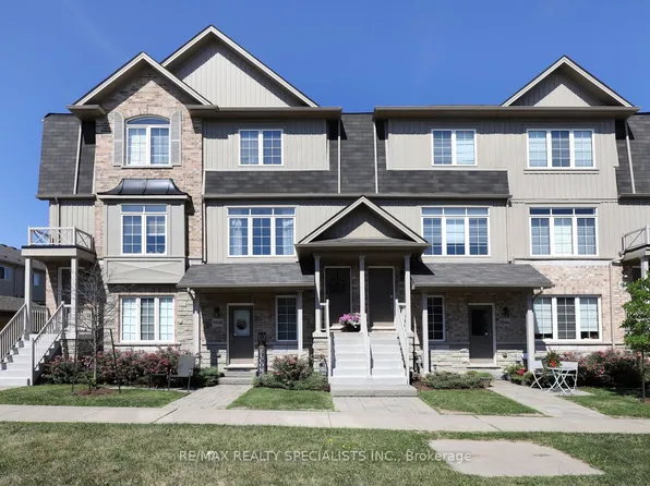 5042 Serena Dr #3, Lincoln, ON L3J 1W3