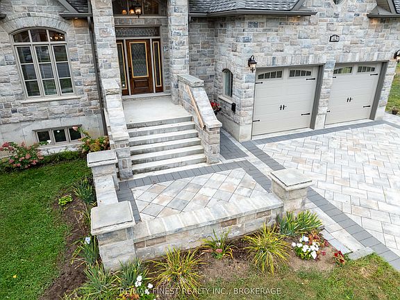 2nd image of 43 Crerar Blvd