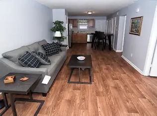 201 Bluebird Ln SW #2B-1BA-950SQFT, Decatur, AL 35601