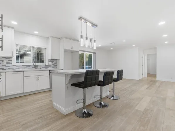 385 Pinefield Rd #385, San Jose, CA 95134