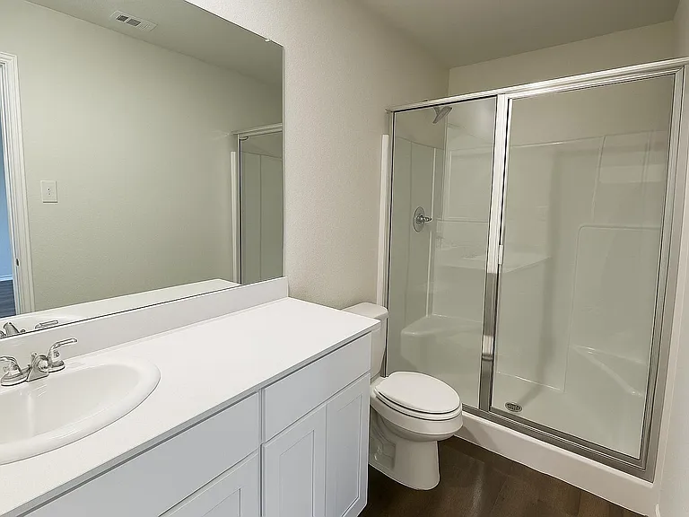 414 E Munson St — Photo 8