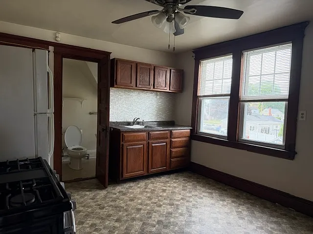 125 Oakland St #3 — Photo 17