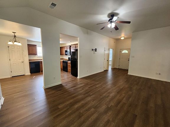 5th image of 503 Sharron Oaks Ct