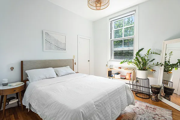 Rented by Douglas Elliman | media 9