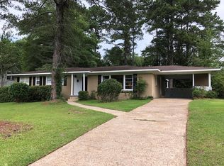 1402 Tacoma St, Dothan, AL 36303