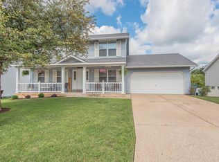 822 Colby Ln, Saint Peters, MO