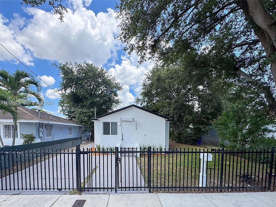 1st image of 1369 NW 68th Ter