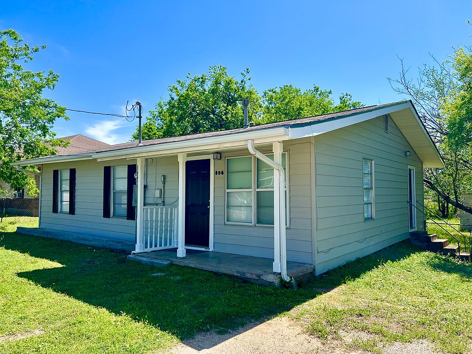 1st image of 506 E Wilbarger St