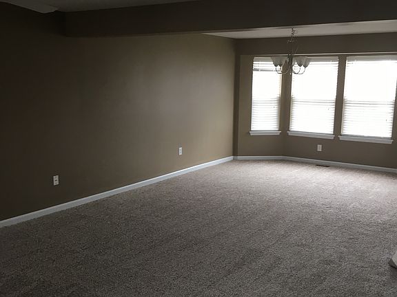 living/dining area