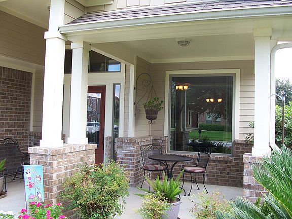 3rd image of 3911 Lienz Ln