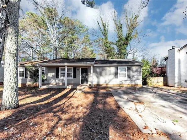 4275 Ridgetop Dr, Ellenwood, GA 30294