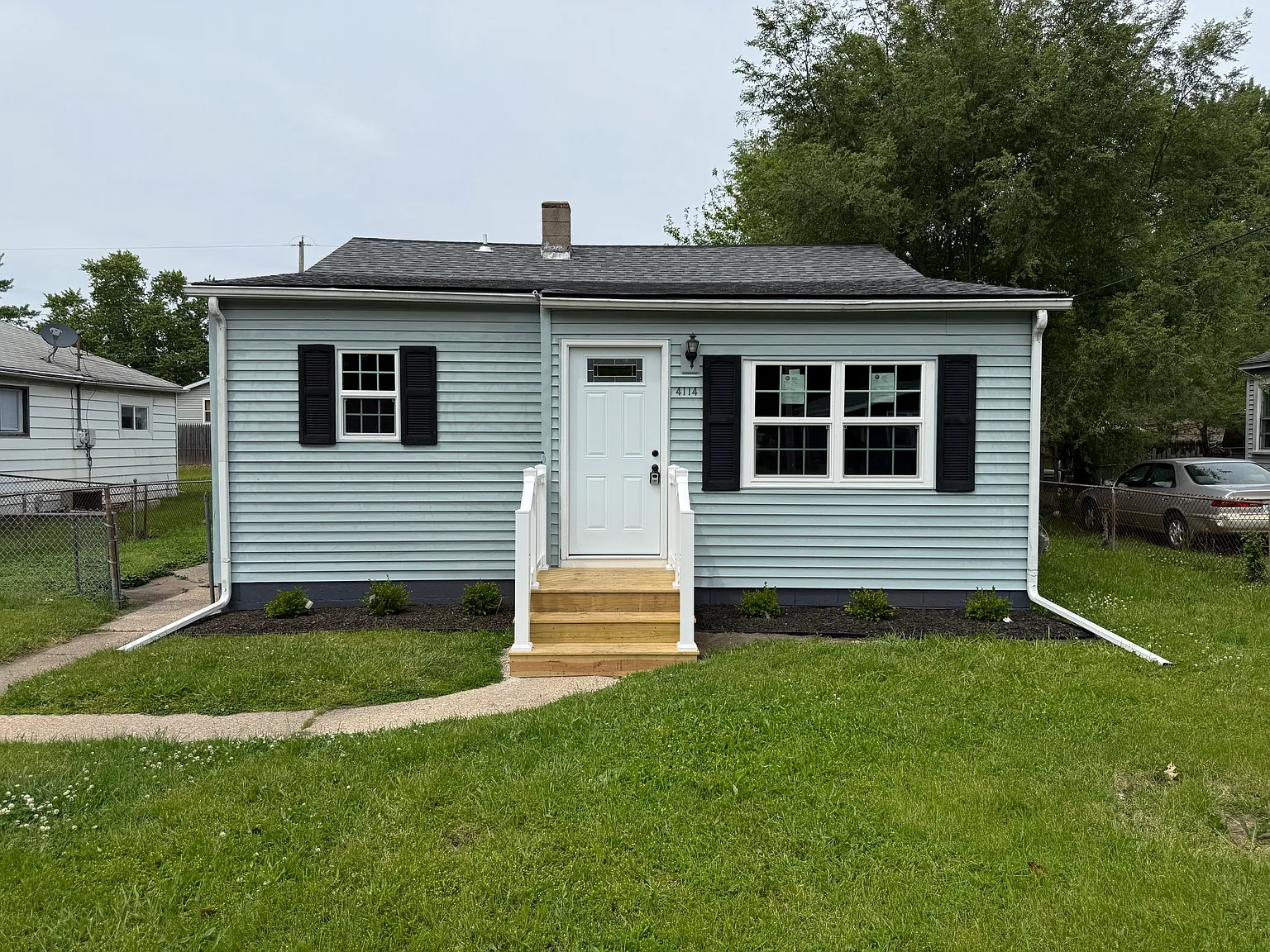 2 bed, 862 sqft, $1,600 — Photo 1