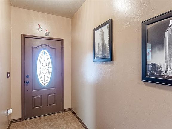 5th image of 3804 Millers Creek Ln