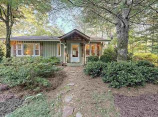 497 Oscar Rock Rd, Clayton, GA 30525