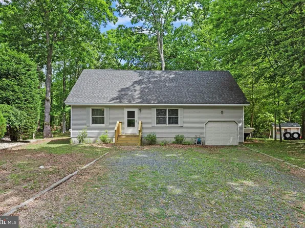 6 Fleet Ct, Ocean Pines, MD 21811