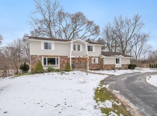 33675 Bernadine Dr, Farmington Hills, MI 48335