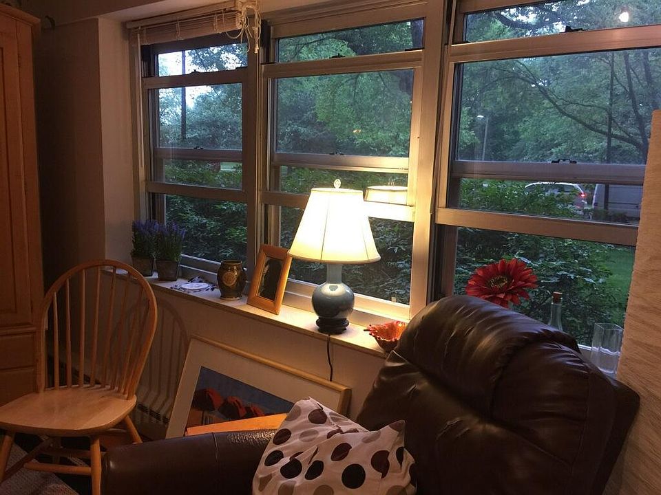 1st image of 4980 N Marine Dr APT 134