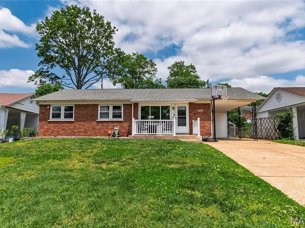 4475 Cayuga Dr, Saint Louis, MO 63123