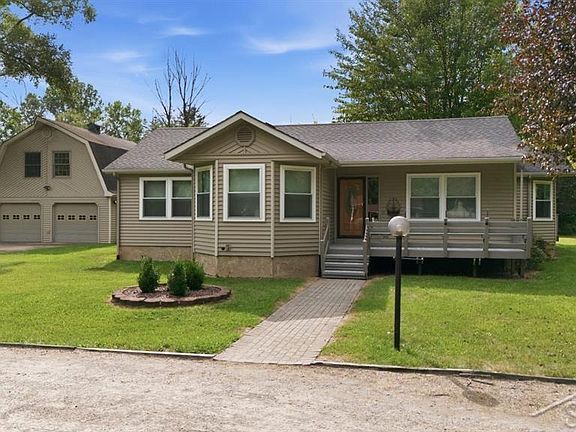 2nd image of 55 Huntley Ln