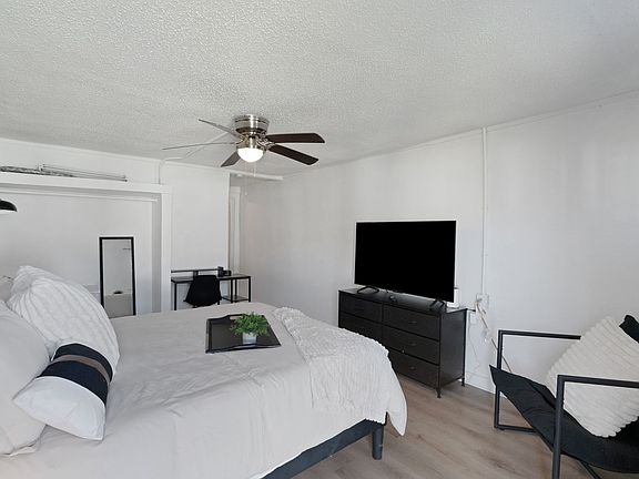 4th image of 1914 McBroom St #5