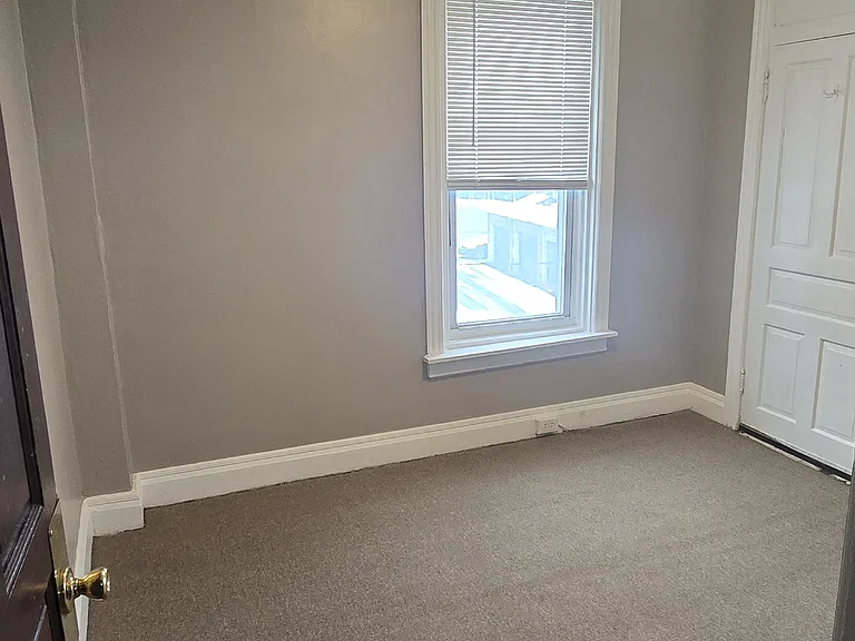 22 Chestnut St #1 — Photo 11