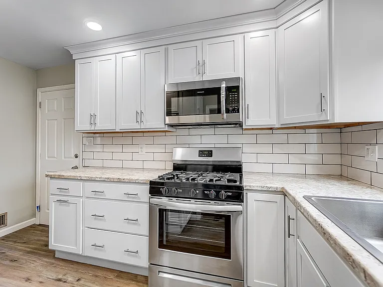 4016 Maricarr Dr — Photo 19