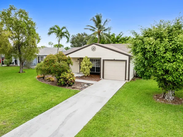 5423 Courtney Circle, Boynton Beach, FL 33472