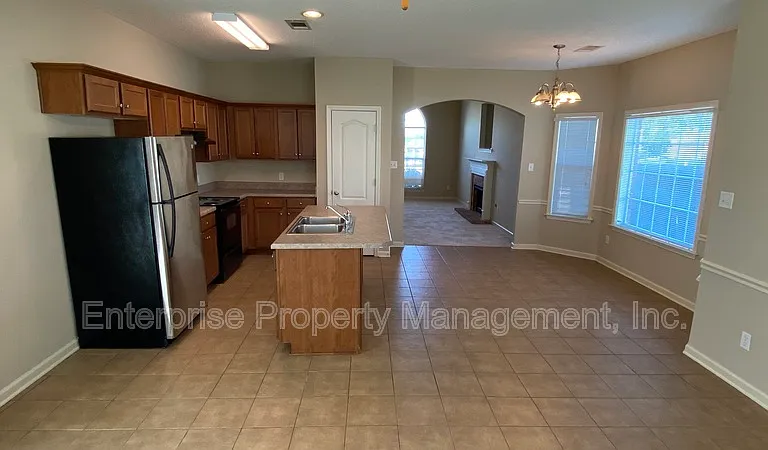10204 Sutton Ridge Ln — Photo 9