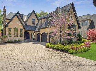 561 Walker Rd, Hinsdale, IL 60521