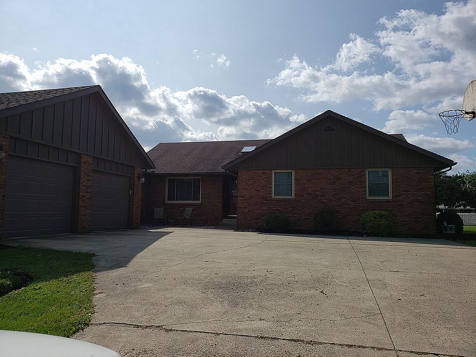 1st image of 194 Pleasant Dr #6