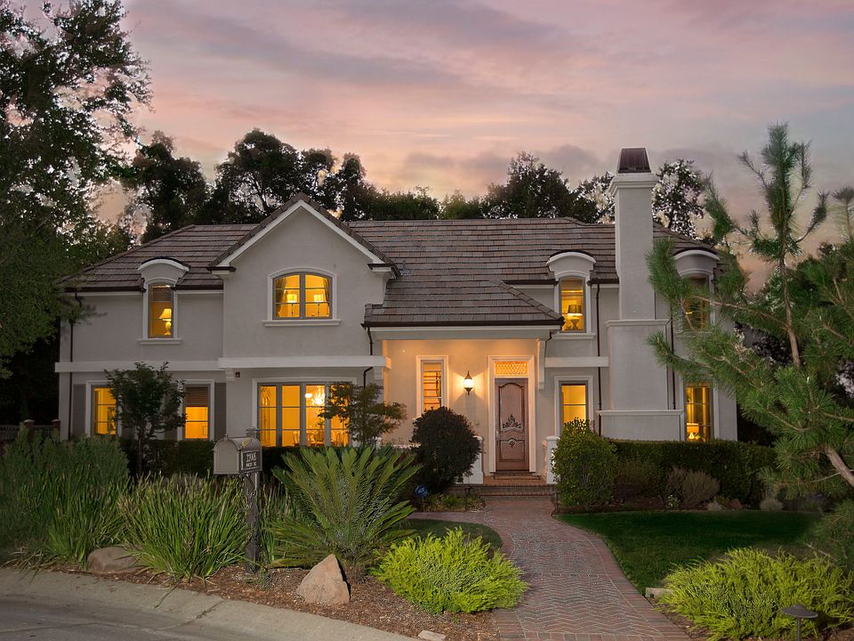 1st image of 22005 Dorsey Way