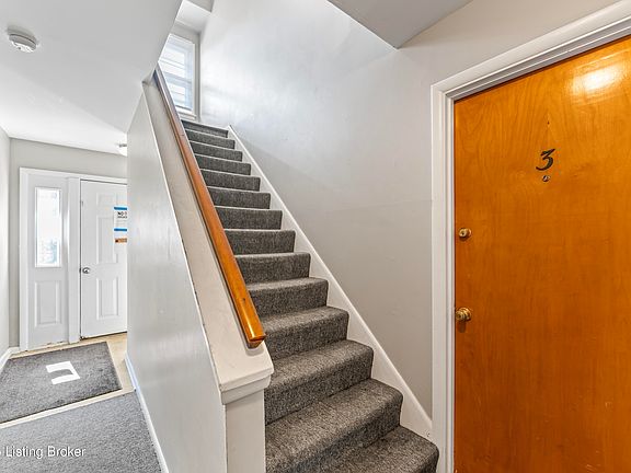 4th image of 2220 Heather Ln #3
