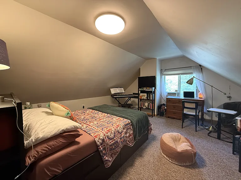 1008 W Huron St — Photo 22
