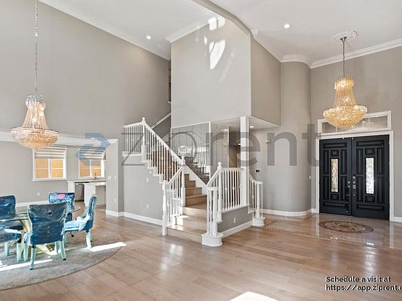 5th image of 51 Viola St