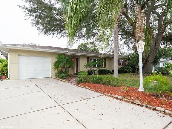 2nd image of 1446 Seabreeze St