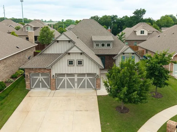 3325 Wakefield Rd, Edmond, OK 73034
