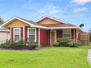 5833 N Oak Dr, Marrero, LA 70072