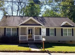 20 4th St, Newnan, GA 30263